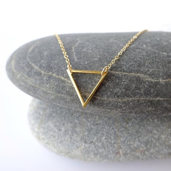 Simple Dainty Triangle Pendant Necklace - Picture 3 of 4